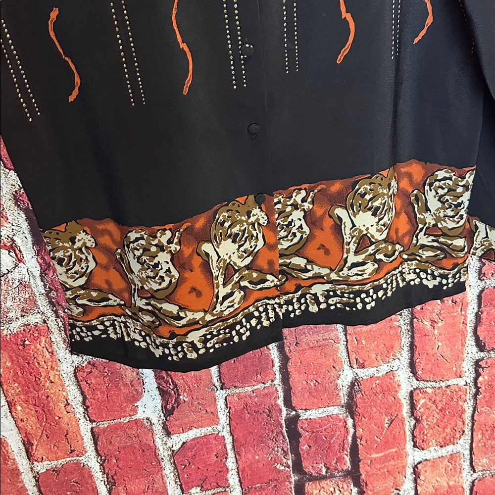Milano Button-Down Blouse – Size M – Black Tiger Print Trim - Picture 7 of 10